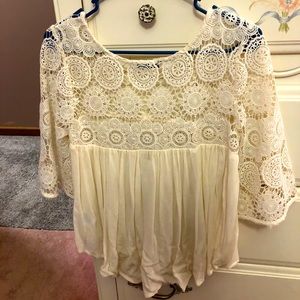 American Eagle 3/4 length sleeve shirt